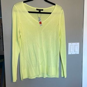 Lightweight sweater in a great color